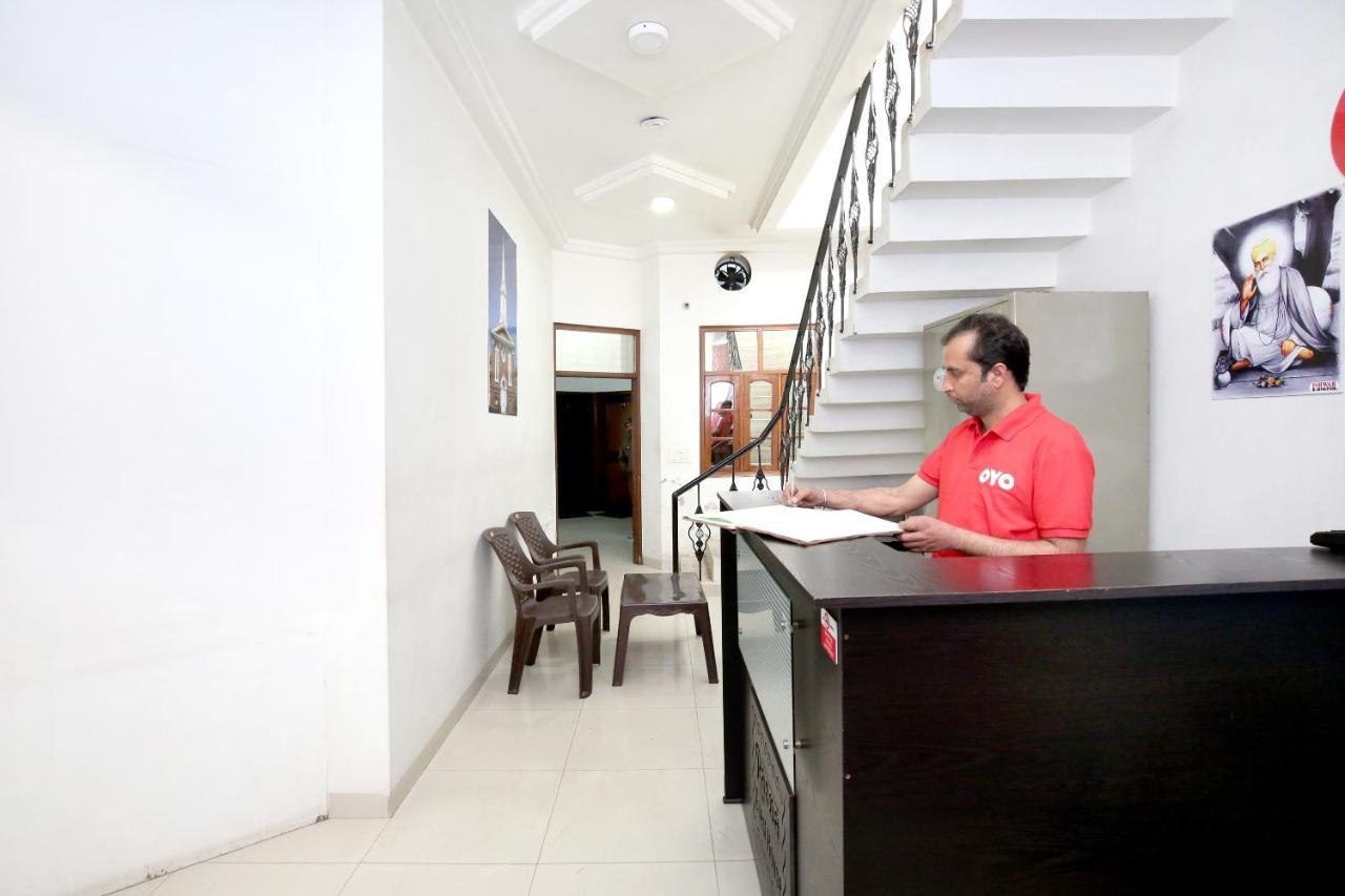 Oyo 8105 Royale Guest House Ludhiana Dış mekan fotoğraf