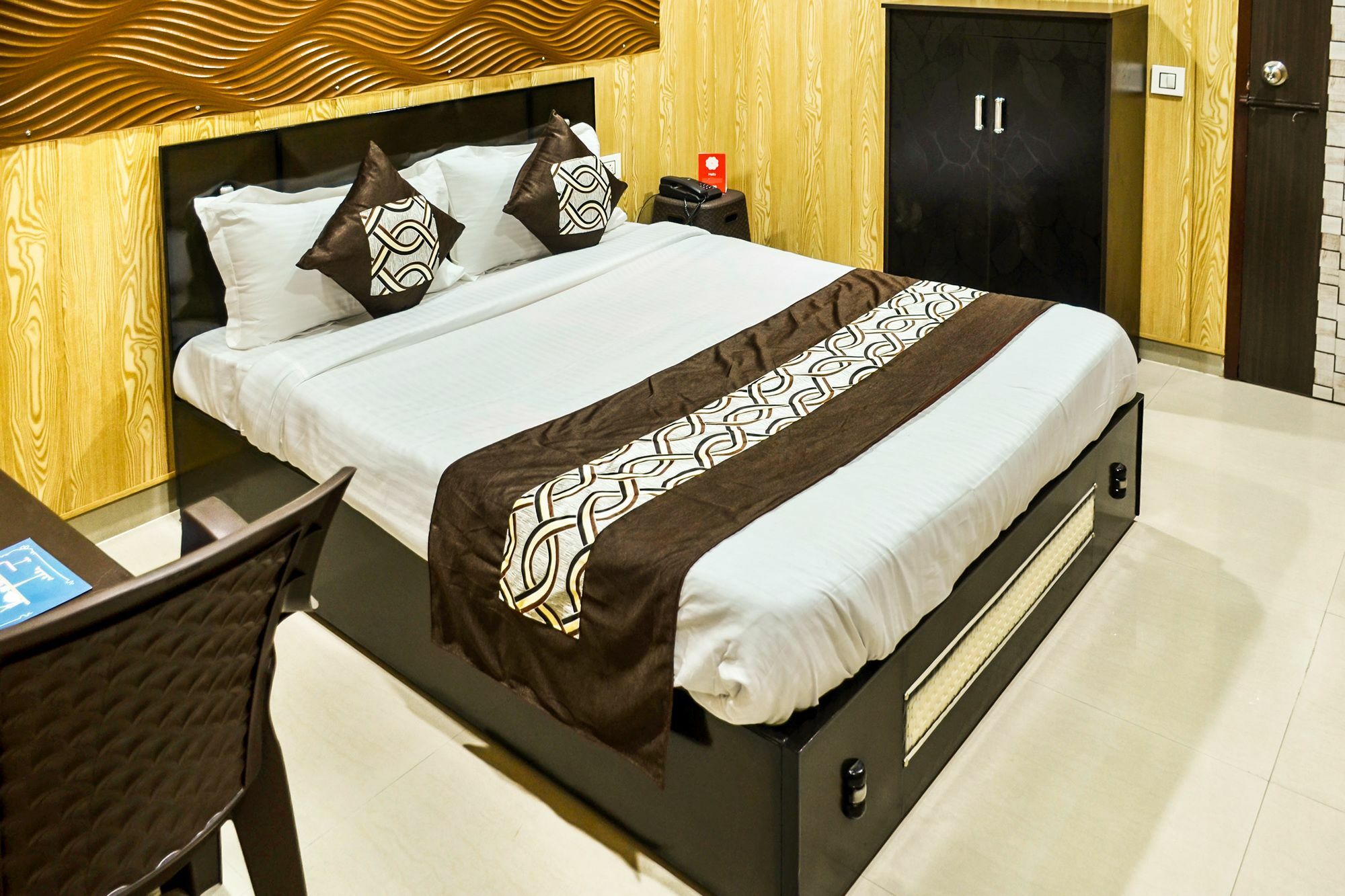 Oyo 8105 Royale Guest House Ludhiana Dış mekan fotoğraf